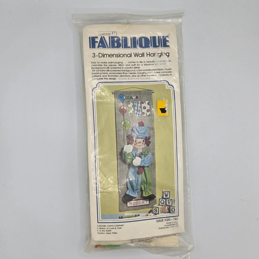 Vintage Carousel Crafts‎ Fablique 3 Dimensional Wall Hanging Kit Robert Clown